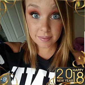 Meet your Posher, Alexis